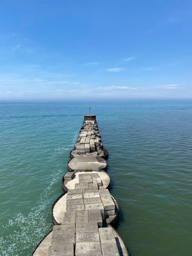 Spectacular Views of Lake Erie From the Breakwater