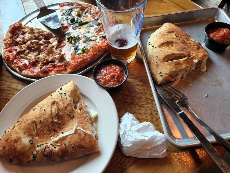 Splitting Specialty Pizzas — A Rare and Wonderful Policy Splitting Specialty Pizzas — A Rare and Wonderful Policy