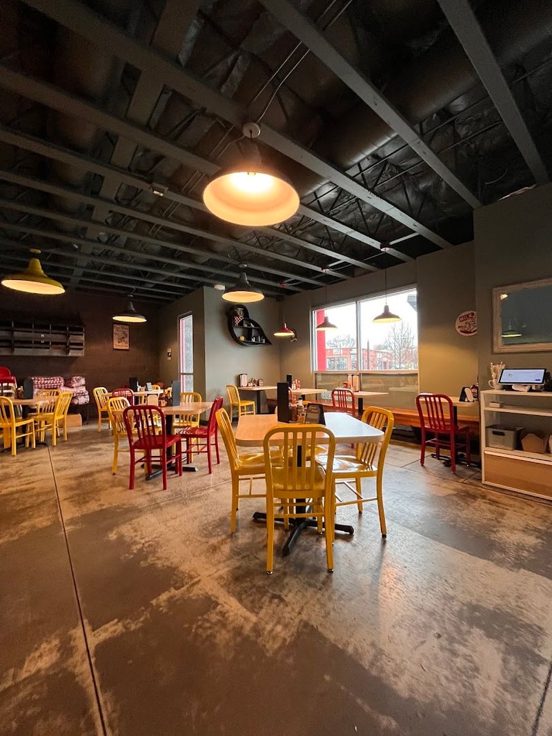 Staff That Turns First-Time Visitors Into Regulars
