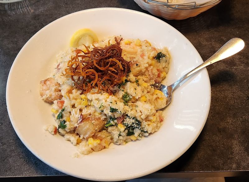 Steamed Oysters and Shrimp: The Classic Chesapeake Experience