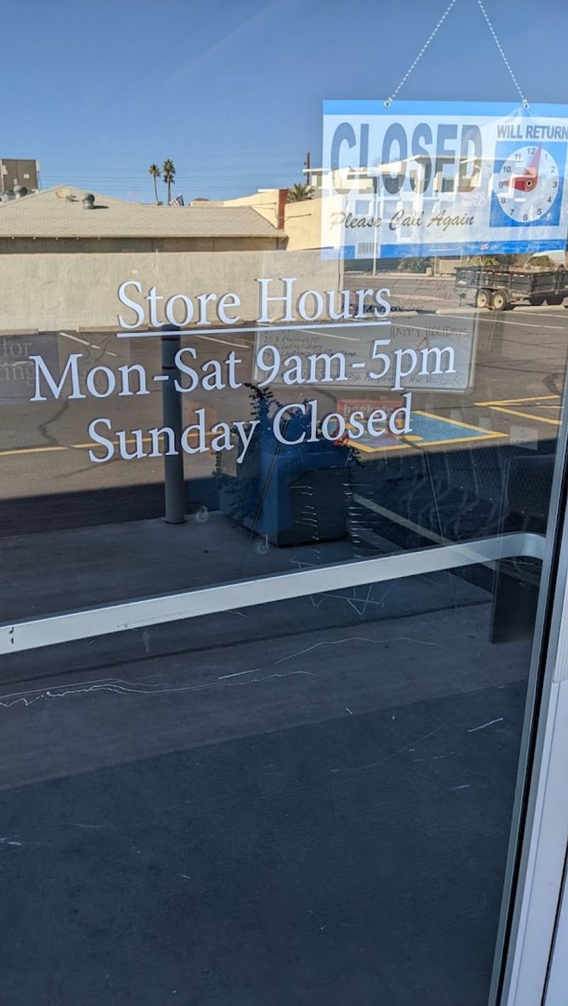 Store Hours and How to Plan Your Visit