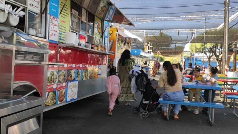 Street Food and Flavors From Around the World Street Food and Flavors From Around the World