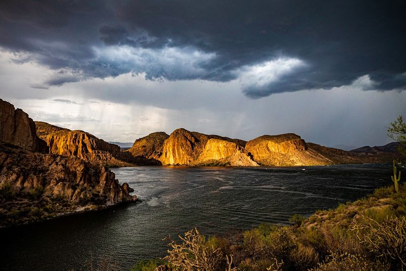 Stunning Canyon Views That Frame Every Moment