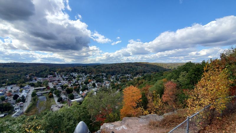 Stunning Fall Foliage in the Northern Pocono Region