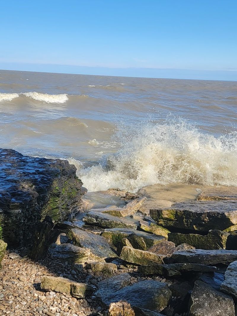 Stunning Lake Erie Shoreline Access Stunning Lake Erie Shoreline Access