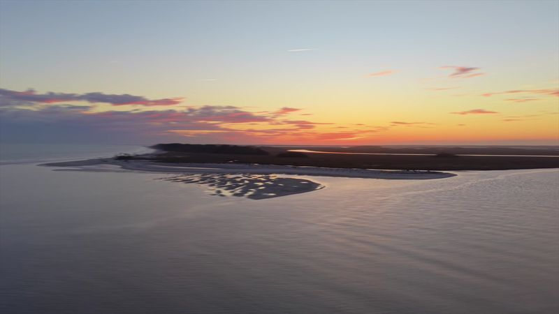 Stunning Sunrises and Sunsets That Stop You in Your Tracks Stunning Sunrises and Sunsets That Stop You in Your Tracks