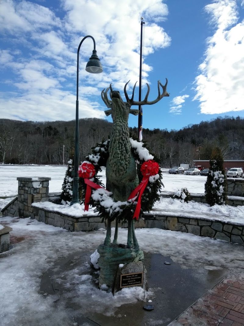 Sugar Mountain Resort for Winter Fun Right Next Door