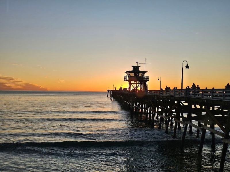 Sunsets That Turn Dinner Into a Memory