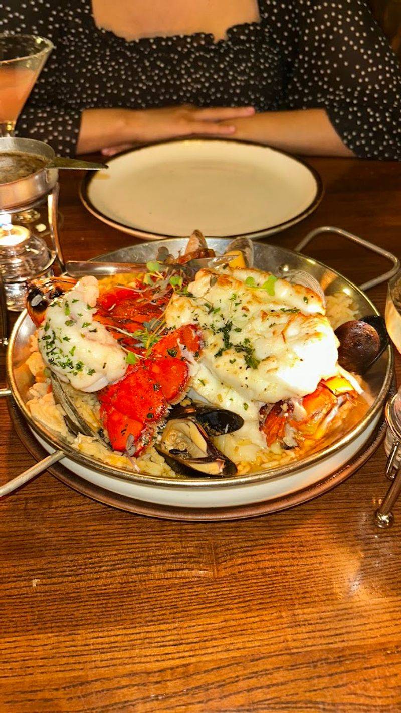Surf and Turf That Satisfies Every Craving at Once Surf and Turf That Satisfies Every Craving at Once