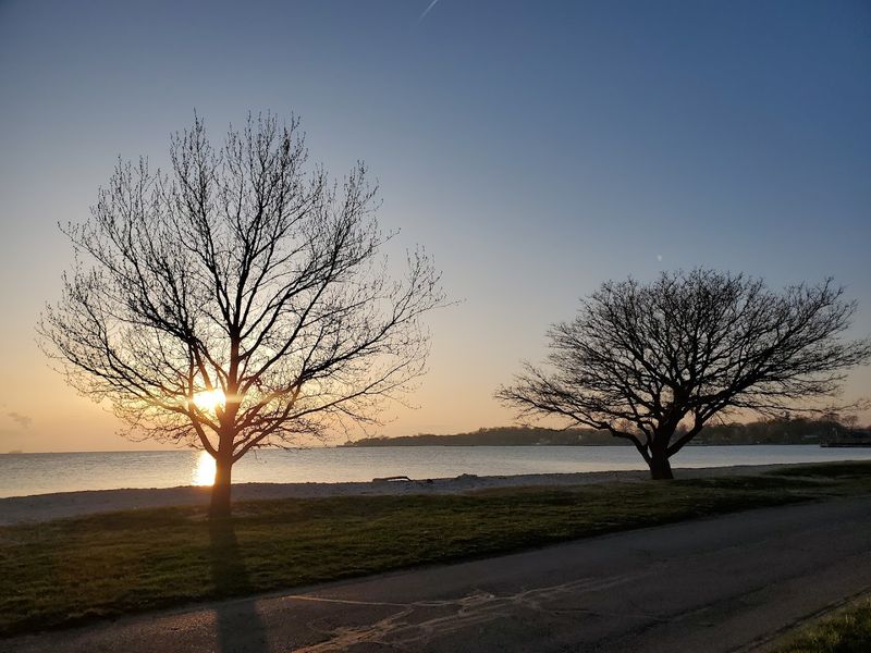 Swimming in Lake Erie: What to Expect Swimming in Lake Erie: What to Expect