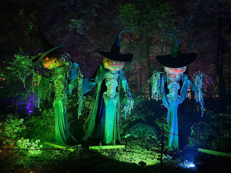 The Actors and Scare Performers Who Bring It to Life