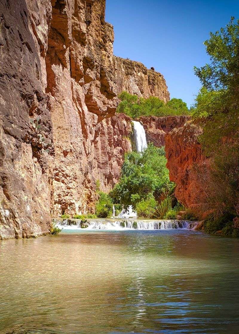 The Best Time of Year to Visit Mooney Falls