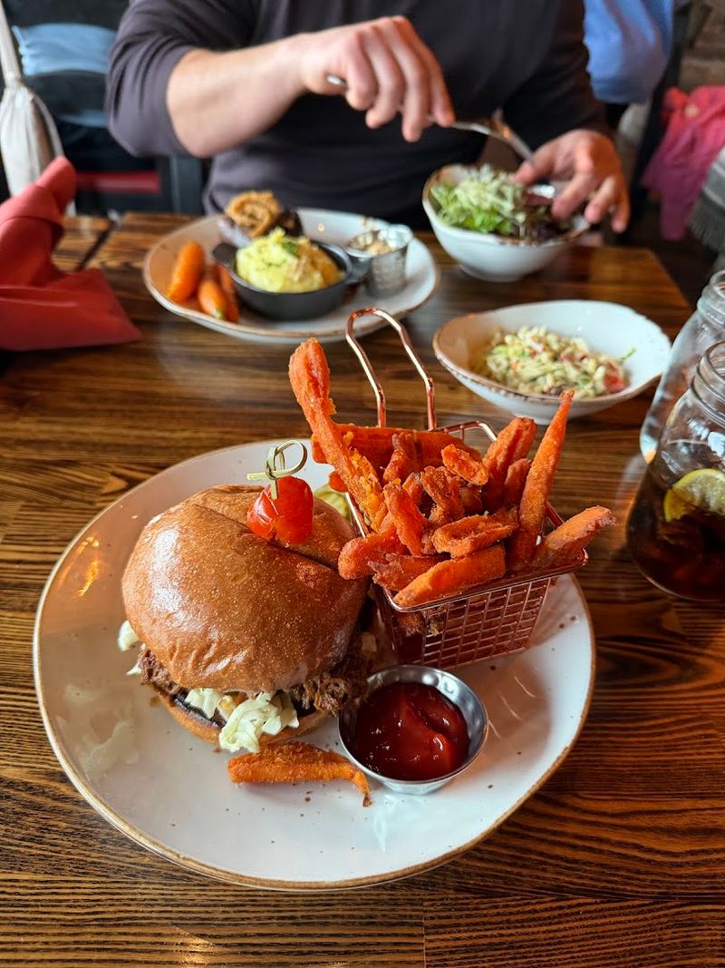 The Bison Burger That Keeps Bringing People Back