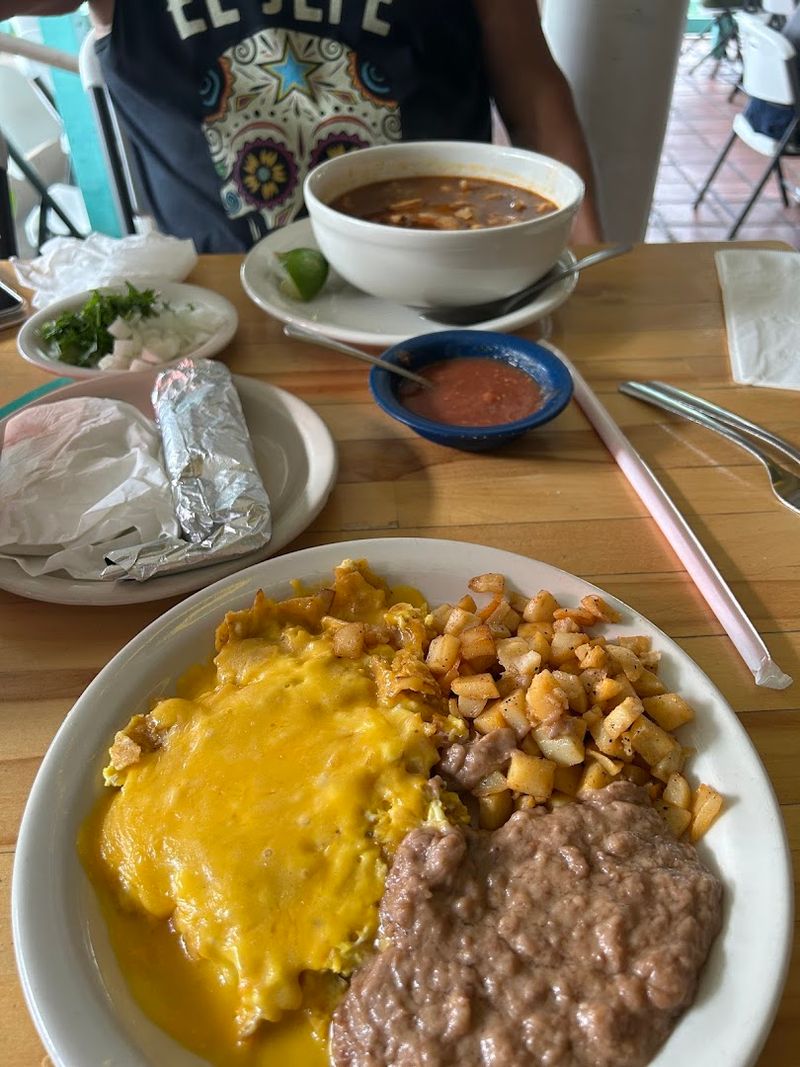 The Con Queso Breakfast Plate Visitors Cannot Stop Talking About