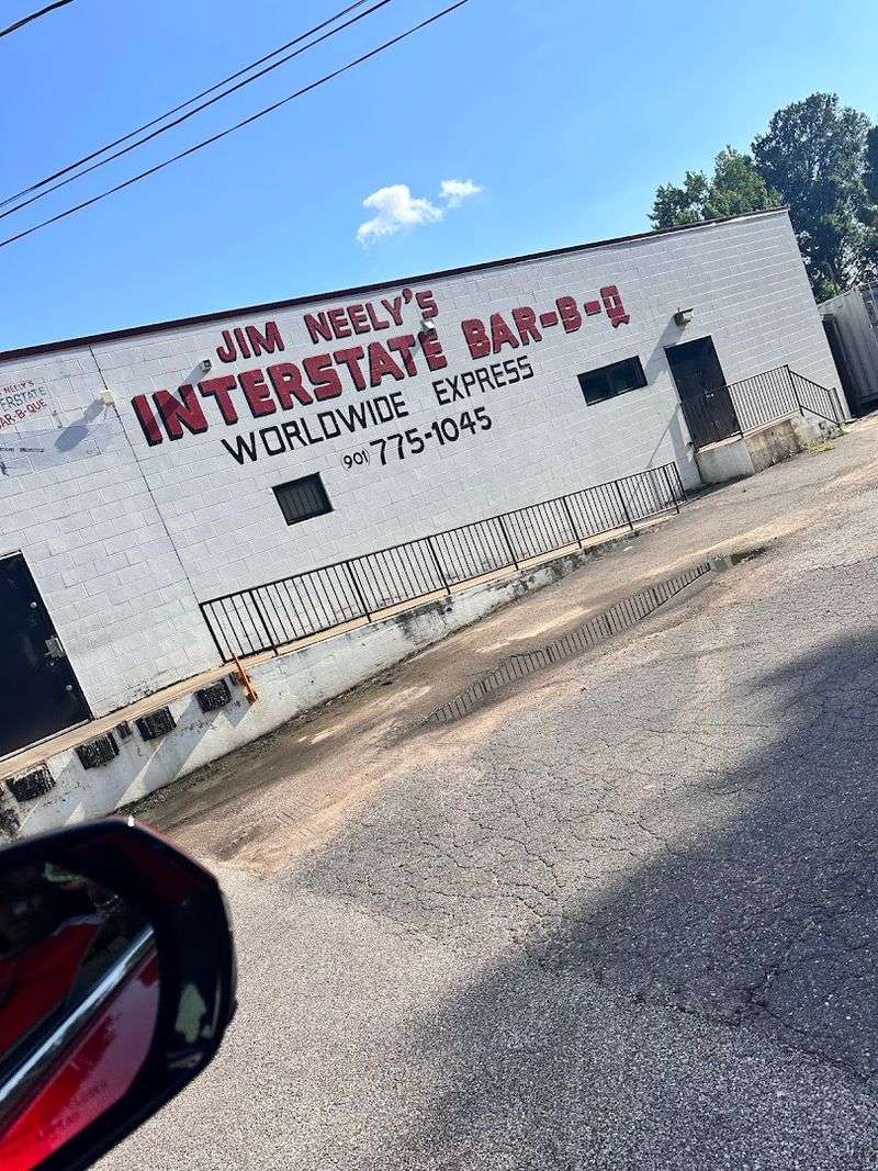The Drive-Thru Experience That Keeps Fans Coming Back