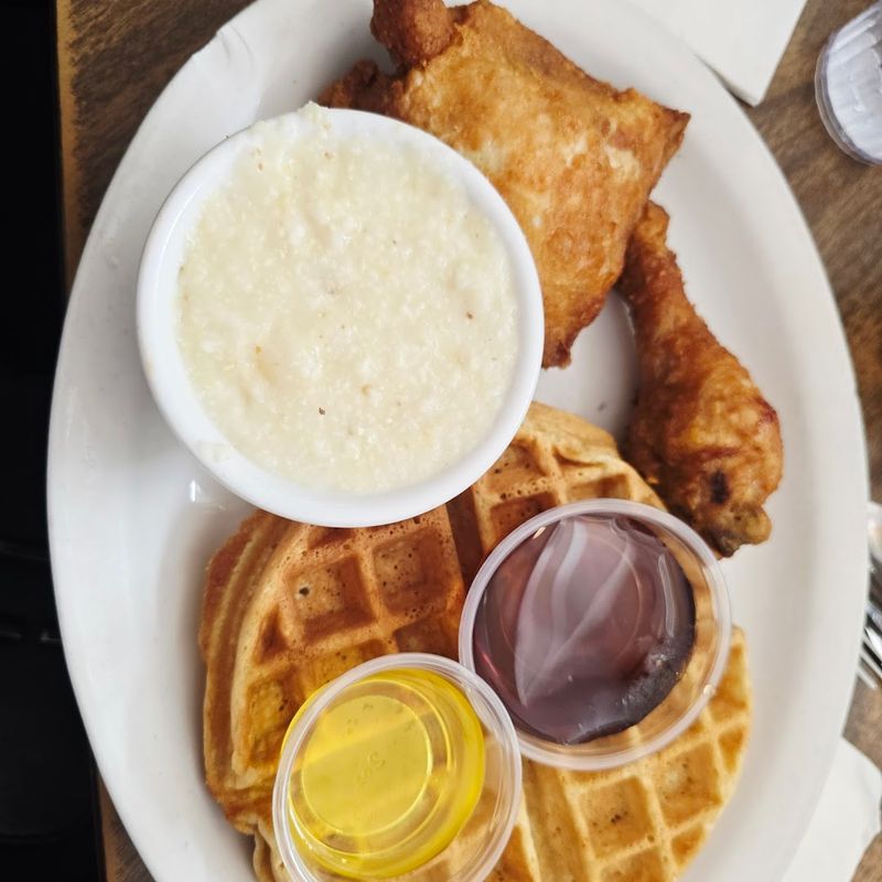 The Famous Fried Chicken and Waffles Combo That Defines Comfort Food