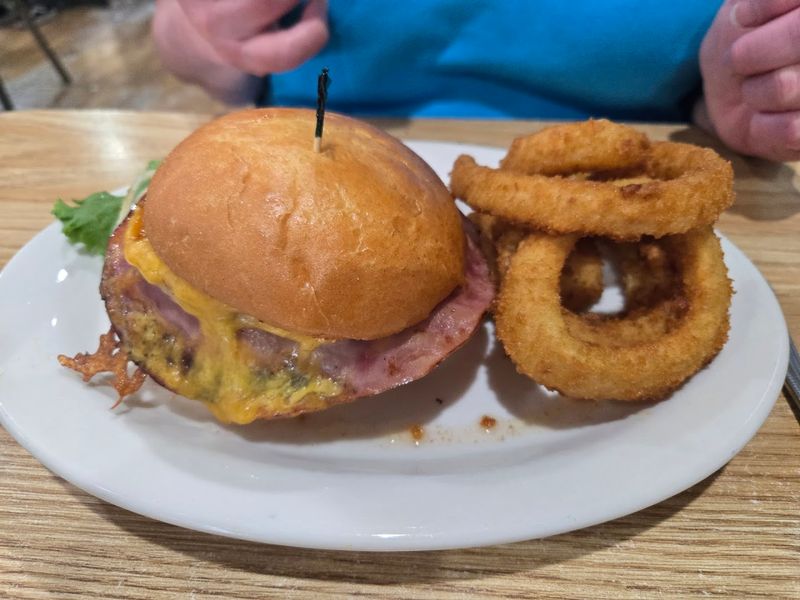 The Famous Kahuna Burger Worth Crossing State Lines For