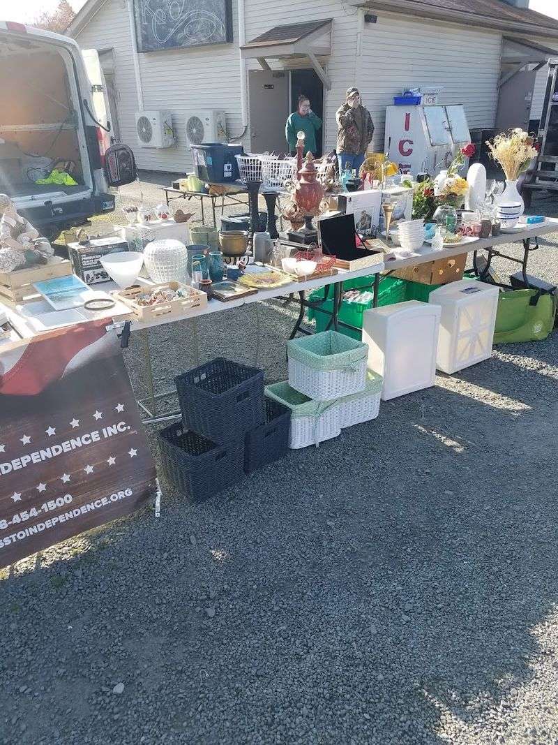 The Famous Pocono Pickle Guy Is a Must-Visit Booth