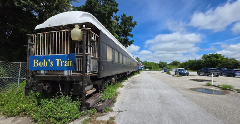 The Florida Train-Themed Eatery You’ll Find Yourself Returning To Again And Again