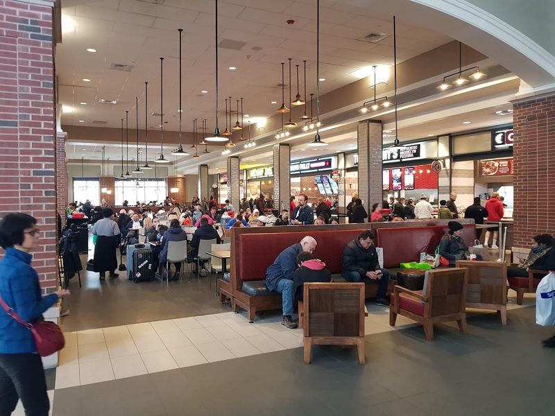 The Food Scene: Fueling Up Between Shopping Sprees