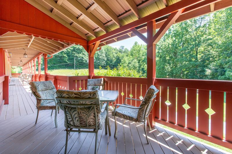The Furnished Balcony and Garden Oasis