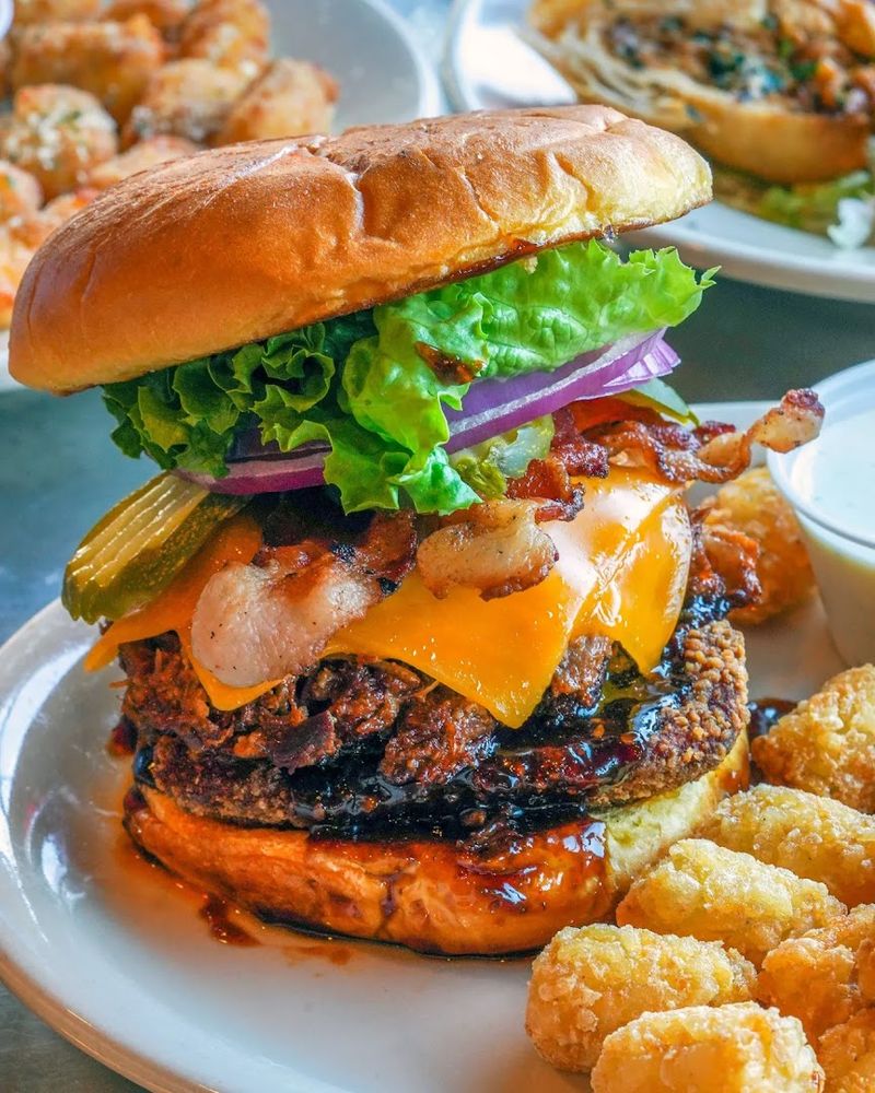 The Giant Cheeseburgers That Started It All The Giant Cheeseburgers That Started It All