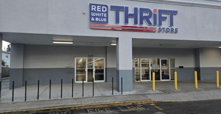 The Hidden Gem Thrift Store In Florida Where $25 Can Fill Your Entire Trunk