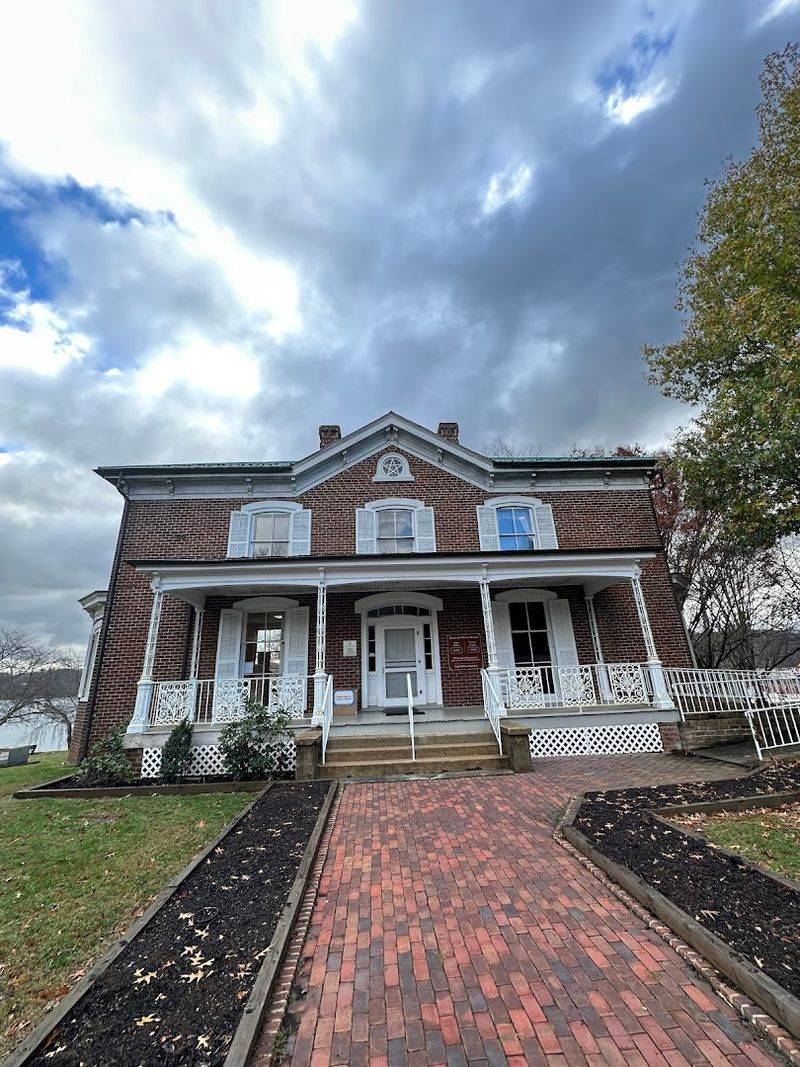 The Historic Howe House Visitor Center