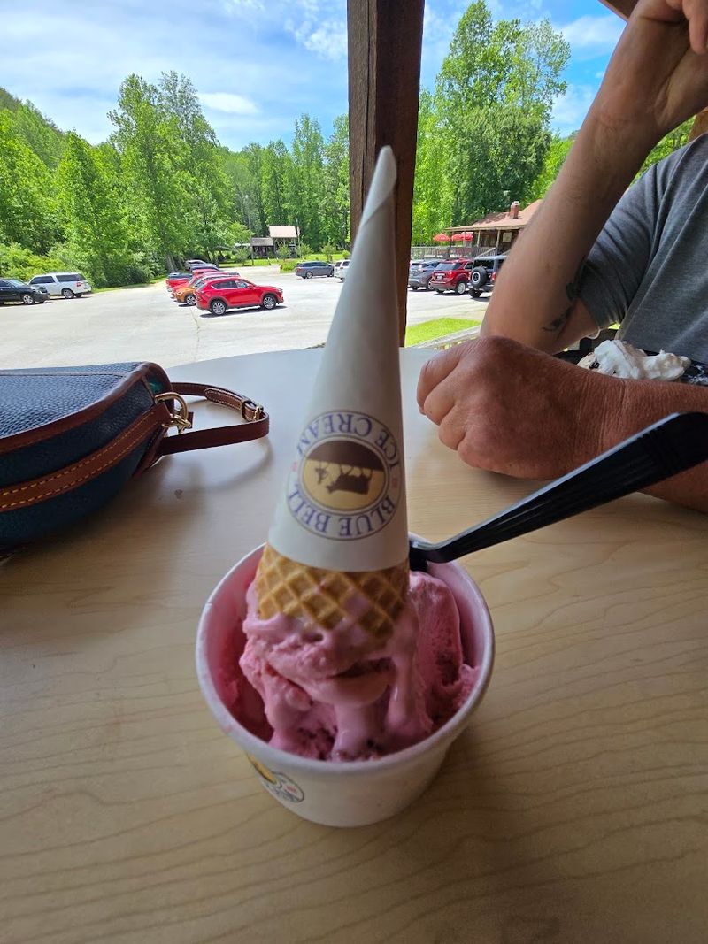 The Ice Cream Shop Next Door Is a Must-Visit