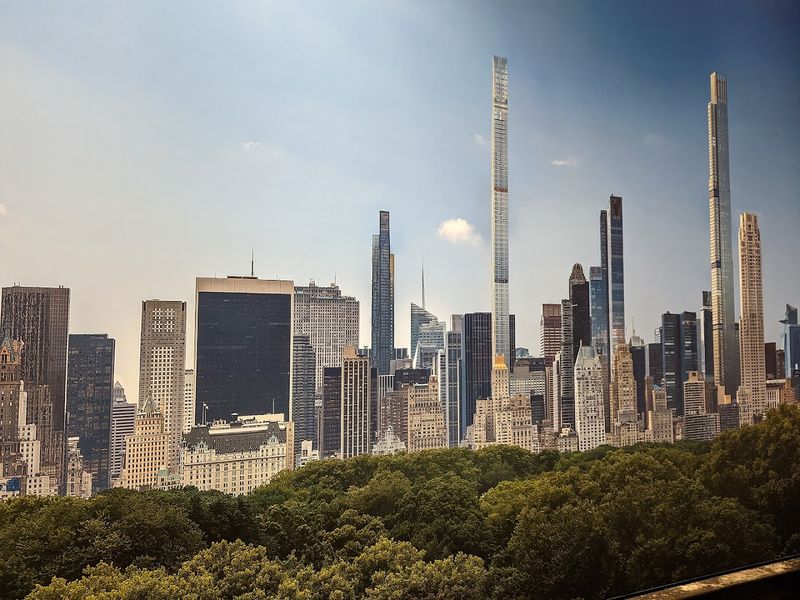 The Iconic 4-D Flight Ride Over New York City