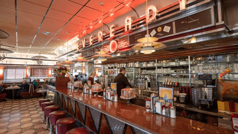 The Iconic Retro Atmosphere That Sets the Mood