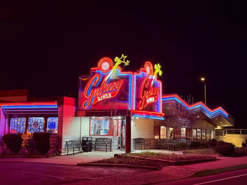 The Iconic Route 66 Setting That Sets the Mood