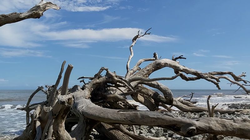 The Intriguing Science Behind How This Beach Was Formed The Intriguing Science Behind How This Beach Was Formed
