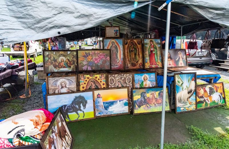 The Market Is Open Year-Round on Weekends Only