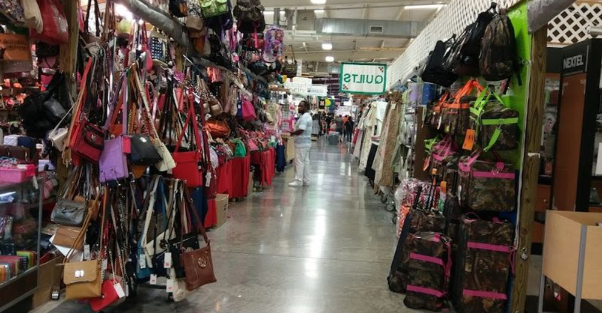 The Massive Flea Market In Tennessee That Feels Almost Too Good To Be Real