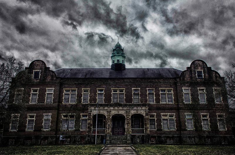The Mayflower Building and Its Chilling Reputation