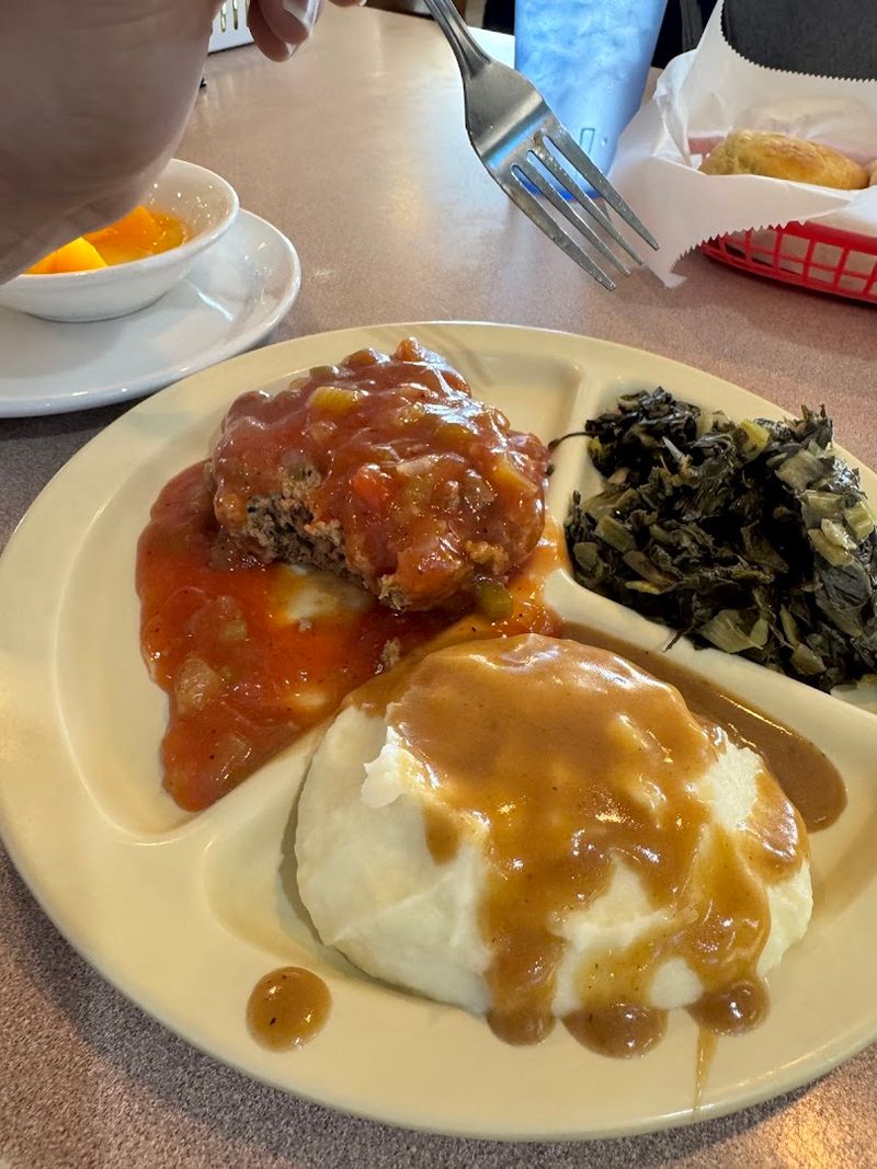The Meatloaf With Mashed Potato and Gravy