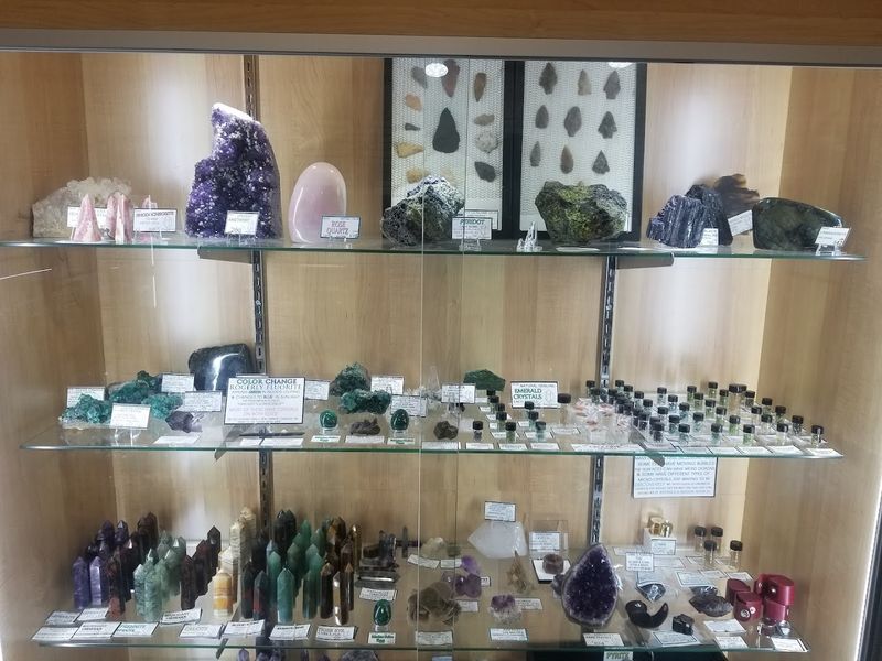 The Mineral Gallery: Rocks That Steal the Show