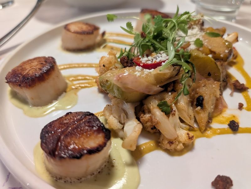 The New England Scallops That Demand Your Full Attention