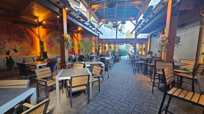 The Outdoor Seating That Steals the Show in Summer The Outdoor Seating That Steals the Show in Summer