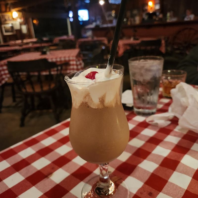 The Raccoon Cocktail That Has Become a Cult Favorite
