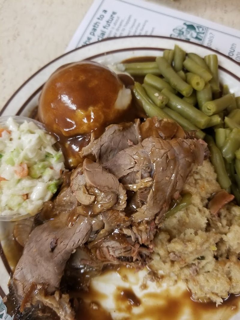 The Roast Beef Plate Is a Hidden Gem