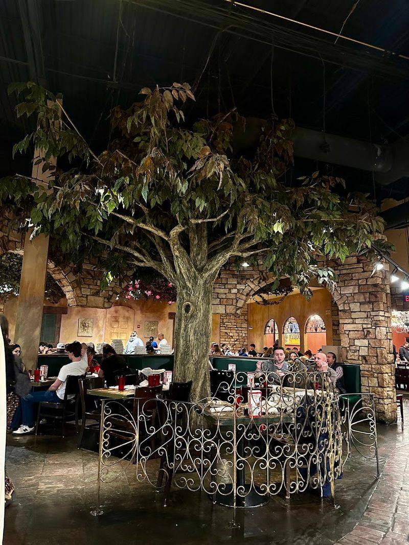 The Rustic Tuscan-Style Atmosphere The Rustic Tuscan-Style Atmosphere