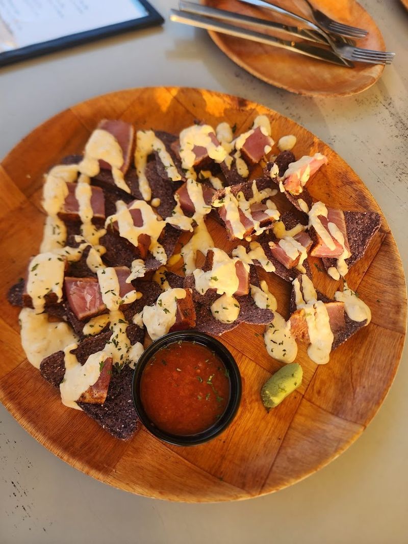 The Seared Tuna Nachos That Surprise Every First-Timer