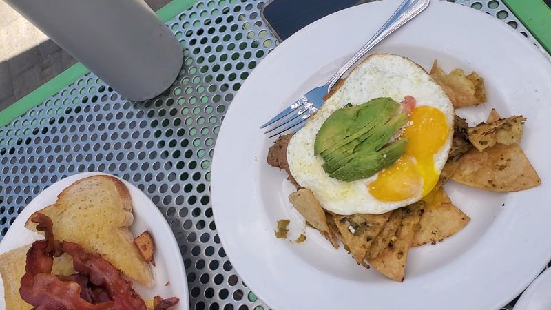 The Signature Hash Bowl That Keeps Regulars Coming Back The Signature Hash Bowl That Keeps Regulars Coming Back