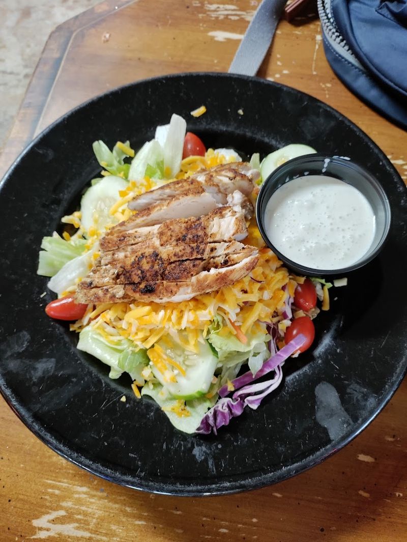 The Taco Salad That Surprised a First-Time Visitor