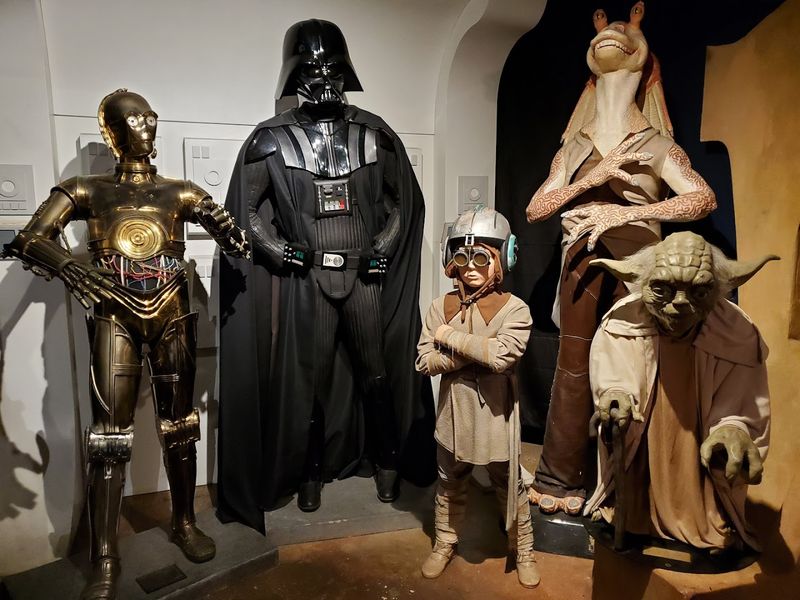 The Wax Figures Are Shockingly Lifelike The Wax Figures Are Shockingly Lifelike