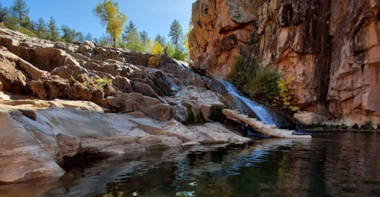 There’s a magical waterfall waiting at the end of this easy 1.6-mile Arizona trail