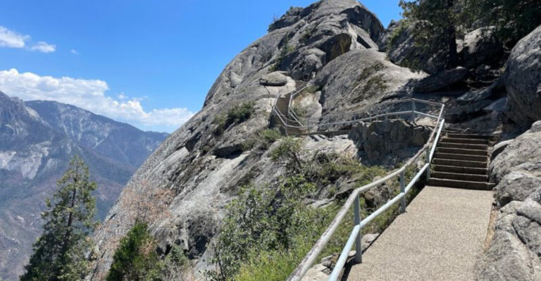These 12 Unforgettable California Hikes Are Under 5 Miles and Perfect for the Whole Family