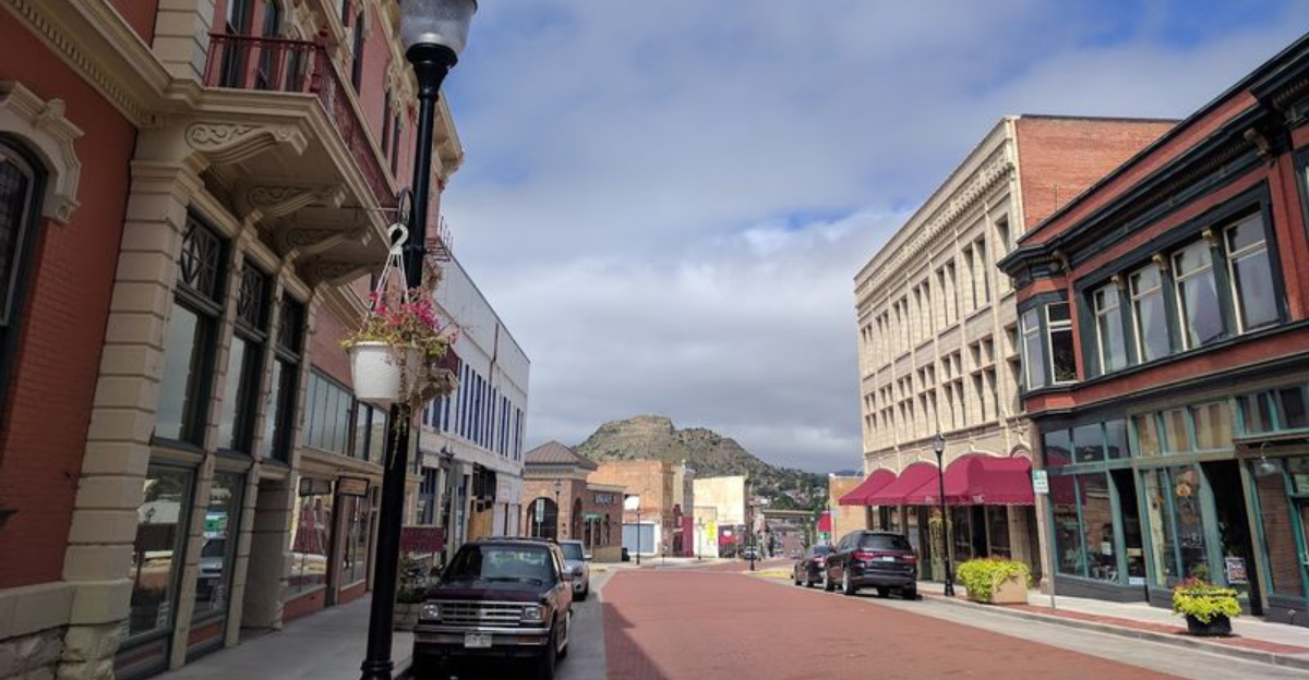 This Affordable Colorado Town Has Become A Favorite Among Retirees Looking To Stretch Their Budget